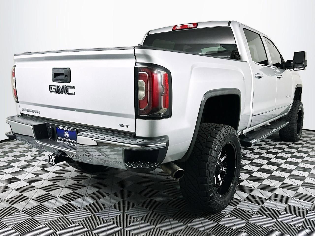 Used 2018 GMC Sierra 1500 SLT w/ SLT Premium Package AWD/4WD image 26