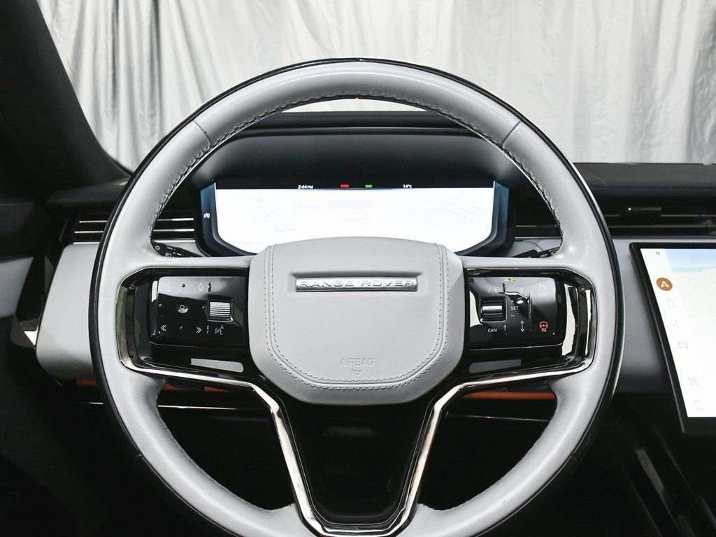 Used 2023 Land Rover Range Rover Sport SE Dynamic image 40