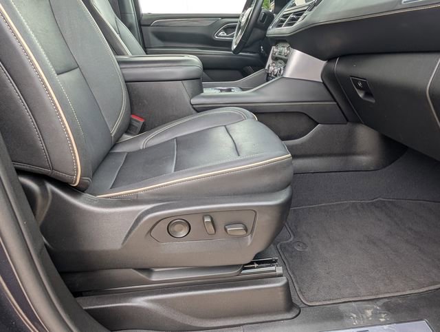 Used 2023 GMC Yukon XL SLT AWD/4WD image 28