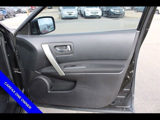 Used 2015 Nissan Rogue S w/ Convenience Package AWD/4WD image 20