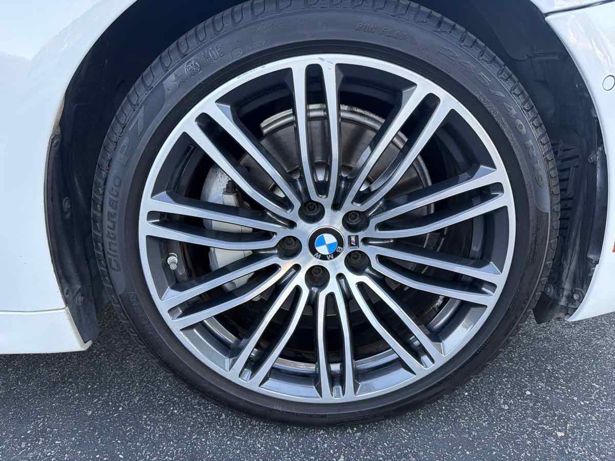 Used 2018 BMW 530i w/ M Sport Package RWD image 36