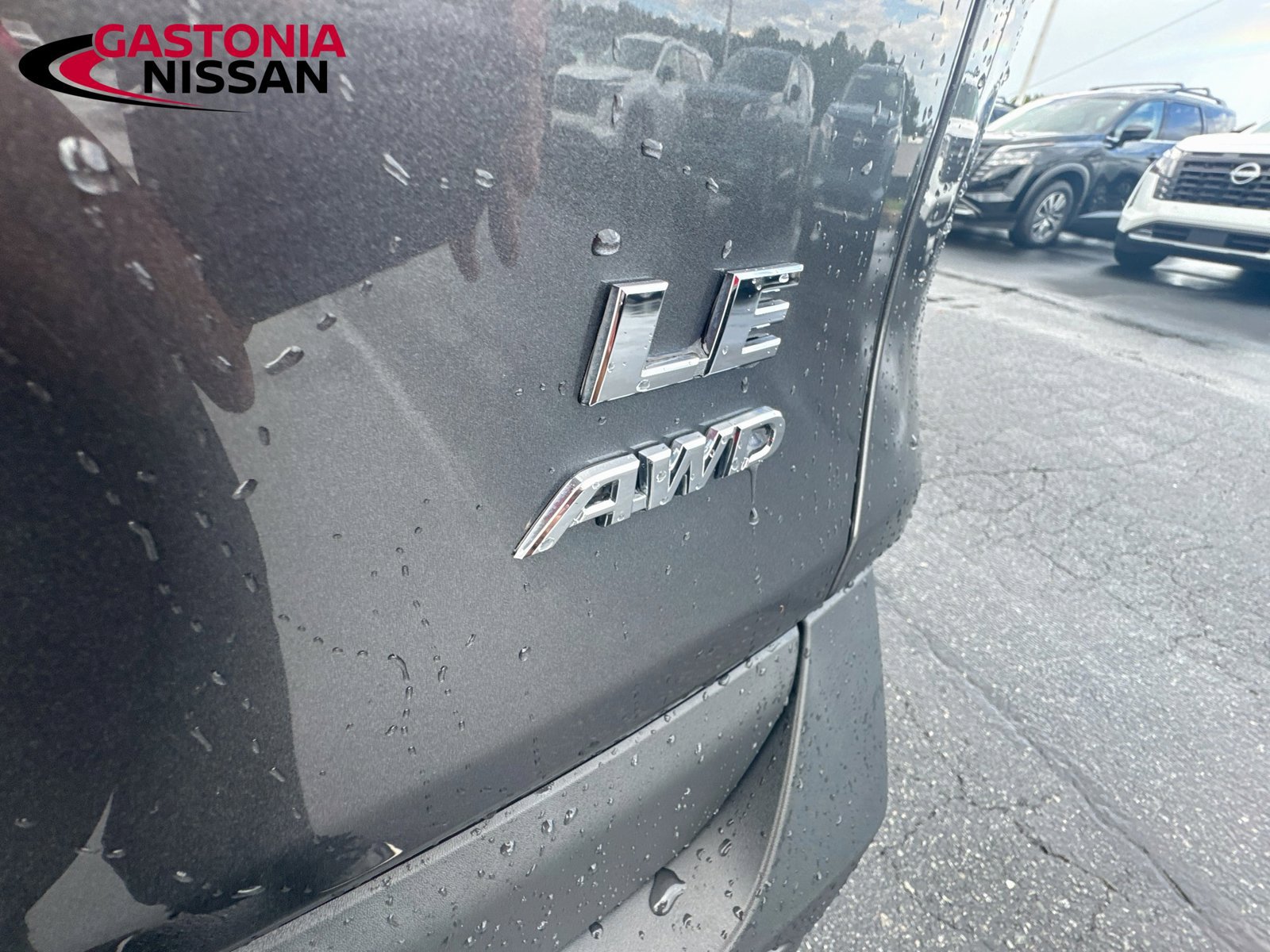 Used 2022 Toyota RAV4 LE AWD/4WD image 42