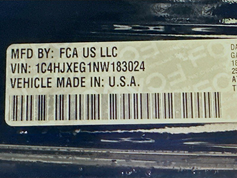 Used 2022 Jeep Wrangler Unlimited Sahara image 32