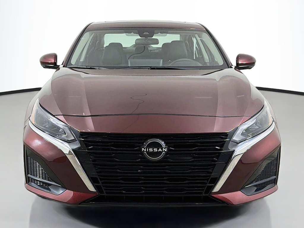 Used 2024 Nissan Altima 2.5 SL FWD image 14