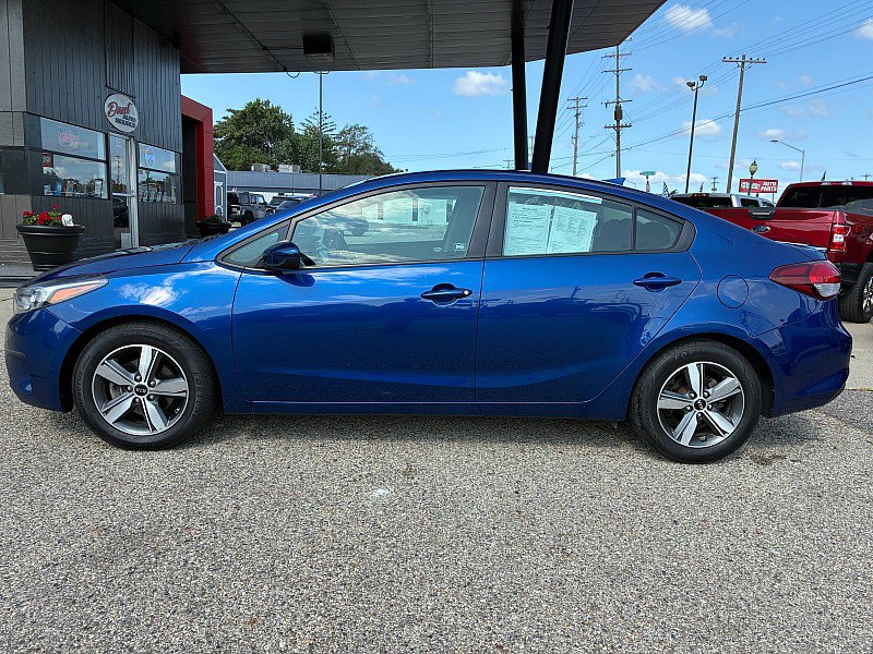 Used 2018 Kia Forte S FWD image 2