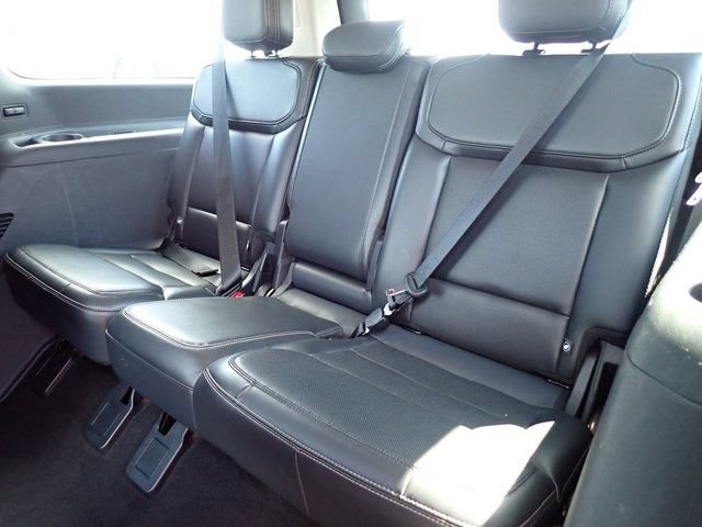 Used 2025 Ford Expedition Max Platinum w/ Driver's Package AWD/4WD image 21