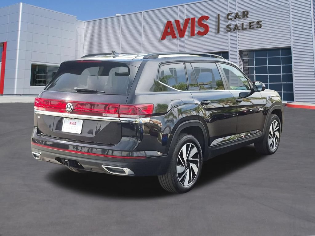 Used 2025 Volkswagen Atlas SE FWD image 6
