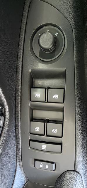 Used 2016 Chevrolet Trax LS AWD/4WD image 13