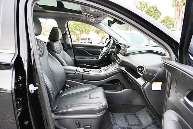 Used 2021 Hyundai Santa Fe Limited AWD/4WD image 12
