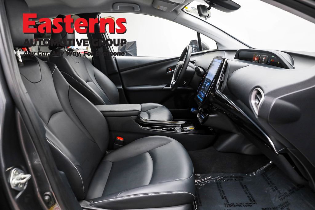 Used 2022 Toyota Prius Prime XLE image 23