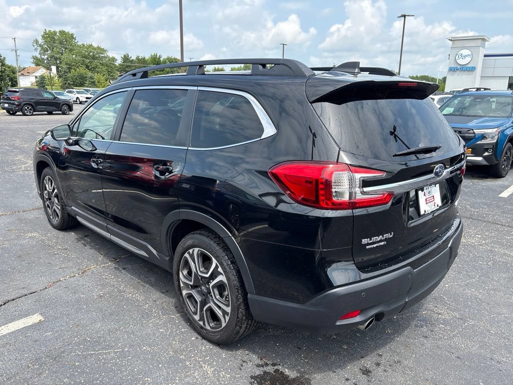 Used 2023 Subaru Ascent Limited AWD/4WD image 4