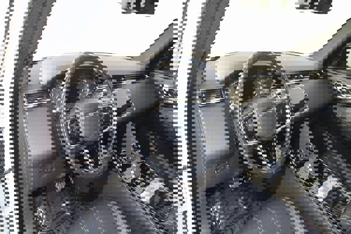 Used 2021 Land Rover Range Rover Velar R-Dynamic S image 24