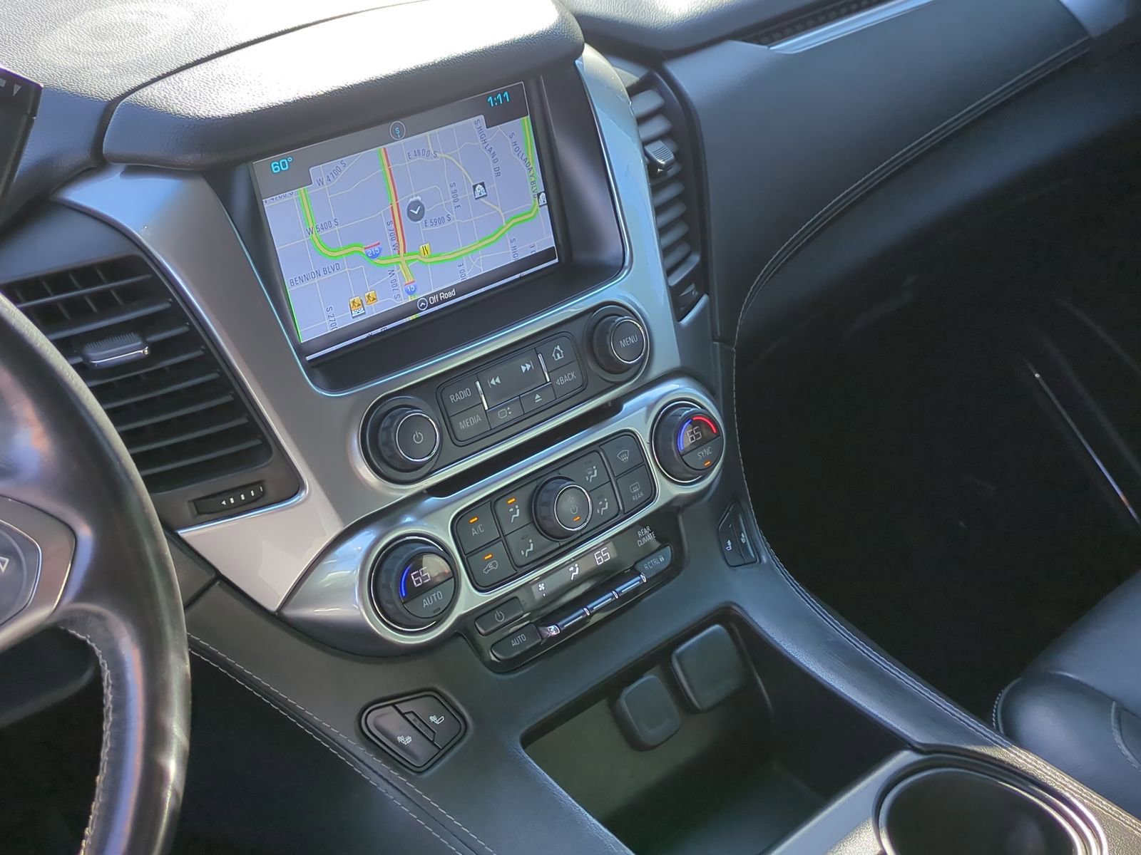 Used 2018 Chevrolet Suburban LT w/ Luxury Package image 21