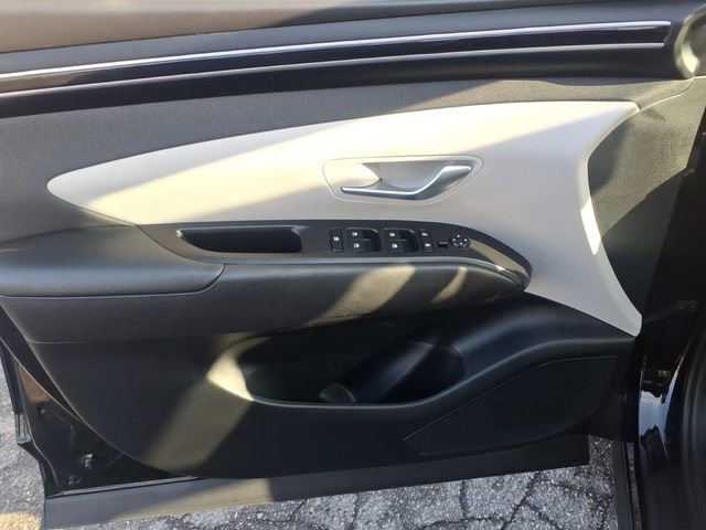 Used 2023 Hyundai Tucson SEL w/ Convenience Package image 11