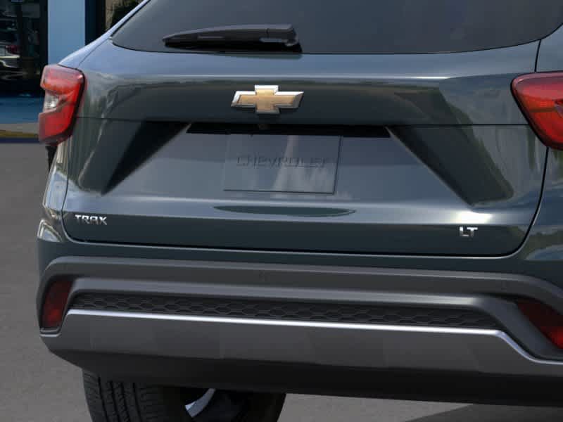 New 2026 Chevrolet Trax LT w/ Driver Confidence Package FWD image 14