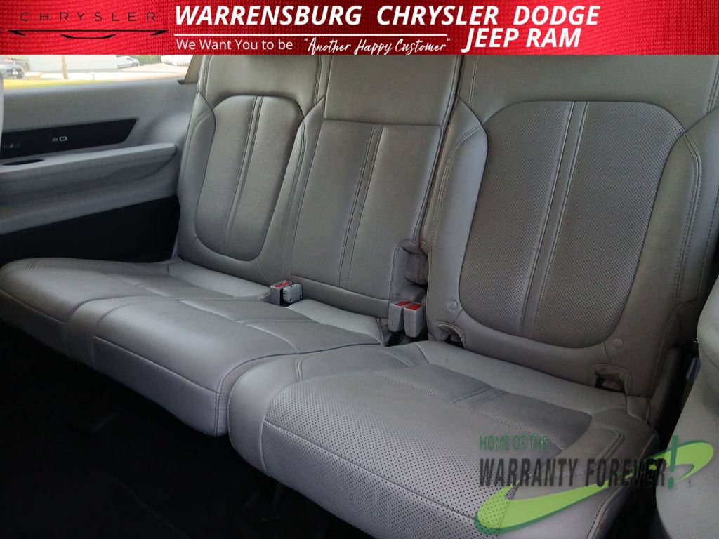 Used 2024 Jeep Wagoneer L Series II w/ Flexible Seating Group AWD/4WD image 15