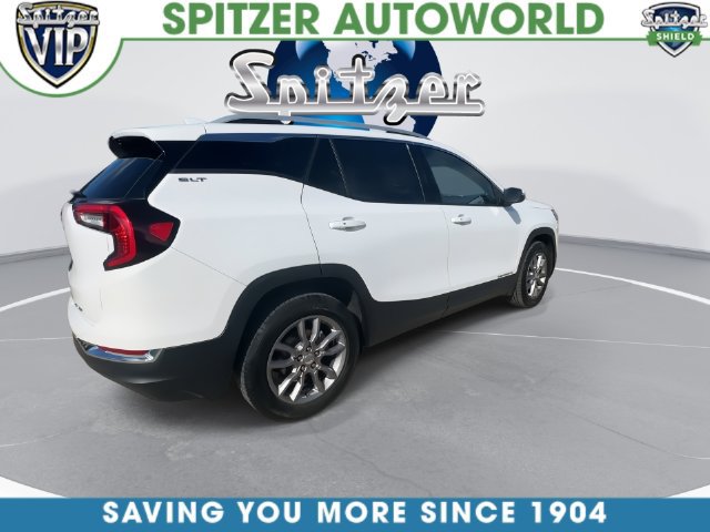 Used 2024 GMC Terrain SLT AWD/4WD image 15