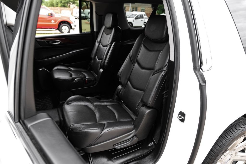 Used 2019 Cadillac Escalade ESV Premium Luxury RWD image 40