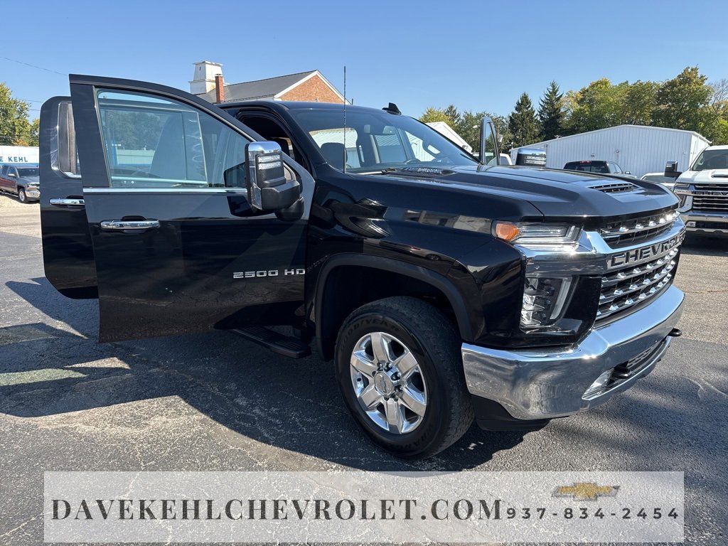 Used 2020 Chevrolet Silverado 2500 LTZ w/ LTZ Convenience Package image 34