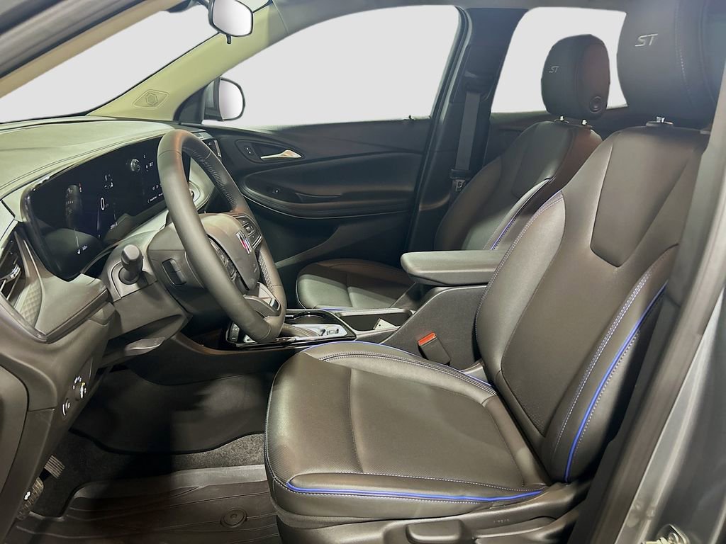 Used 2026 Buick Encore GX Sport Touring w/ Advanced Technology Package image 17
