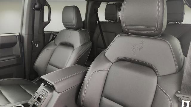New 2025 Ford Bronco Badlands image 10