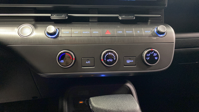 New 2026 Hyundai Kona SE AWD/4WD image 17