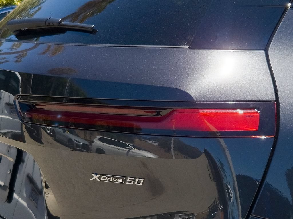 Used 2024 BMW iX xDrive50 AWD/4WD image 4