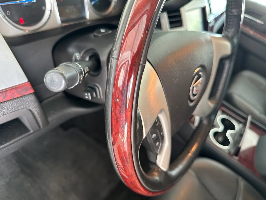 Used 2013 Cadillac Escalade EXT Premium AWD/4WD image 16