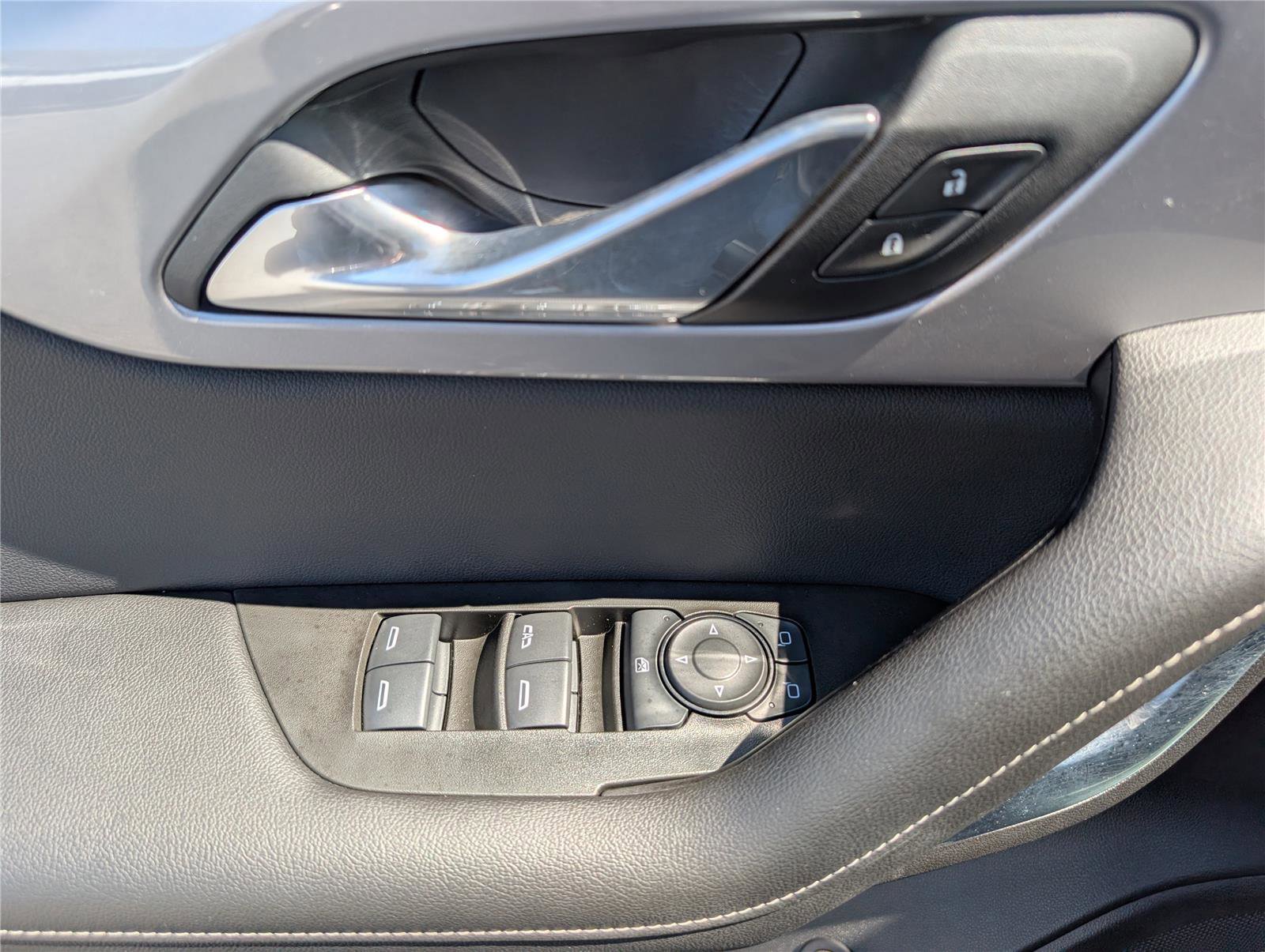 Used 2024 Chevrolet Blazer LT w/ Convenience Package image 20