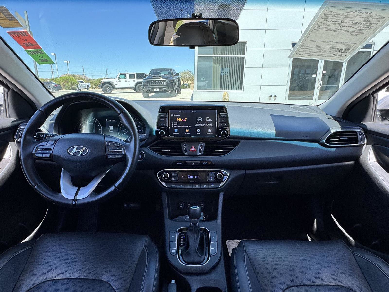 Used 2020 Hyundai Elantra GT w/ Style Package 02 FWD image 14