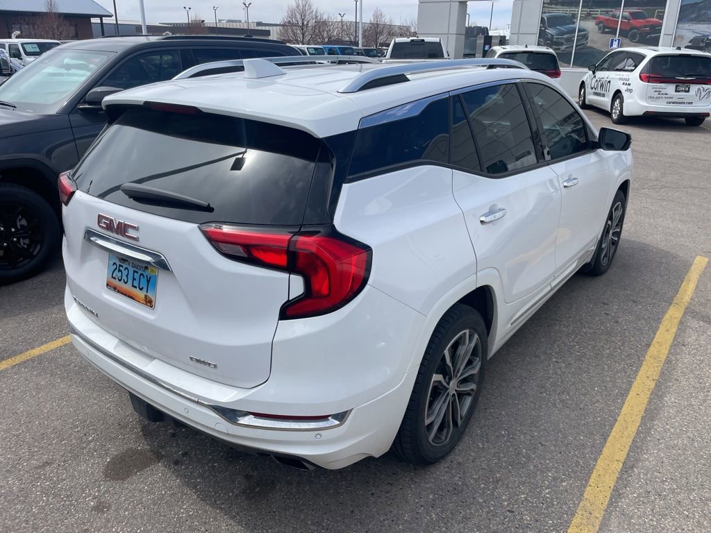 Used 2018 GMC Terrain Denali w/ Advanced Safety Package AWD/4WD image 5