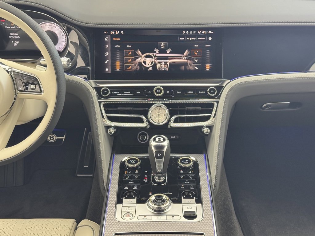 New 2026 Bentley Flying Spur Plug-In Hybrid image 43