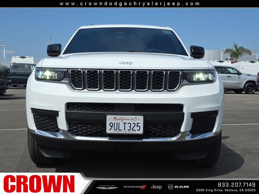 Used 2024 Jeep Grand Cherokee L Laredo AWD/4WD image 2