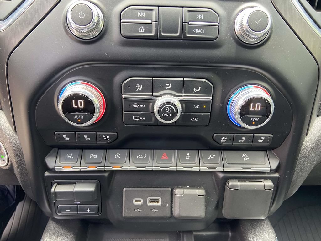 Used 2020 GMC Sierra 1500 AT4 w/ AT4 Premium Package AWD/4WD image 28