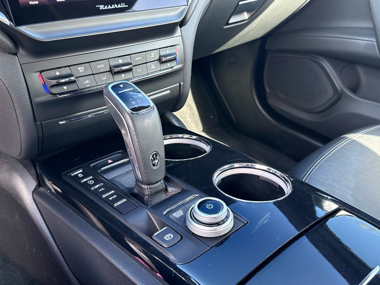 Used 2022 Maserati Ghibli Modena Q4 AWD/4WD image 48