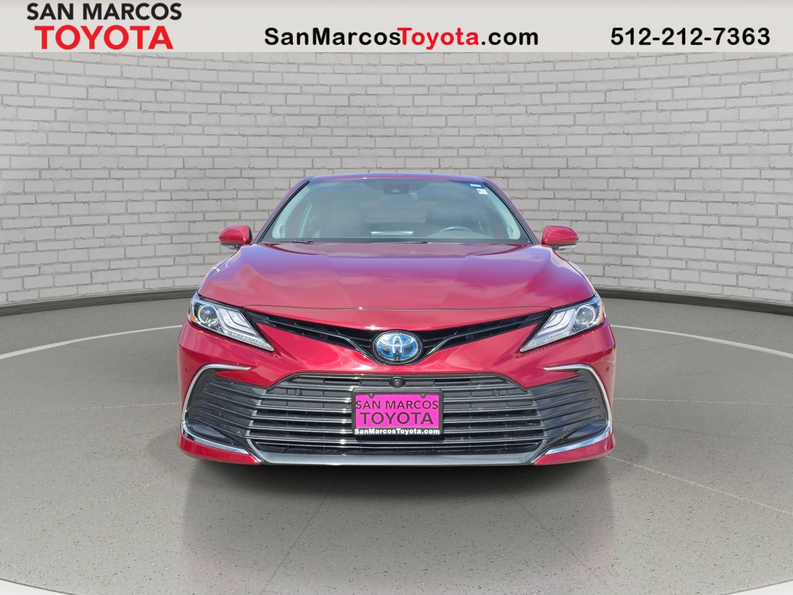 Used 2021 Toyota Camry XLE w/ Navigation Upgrade Package FWD image 2