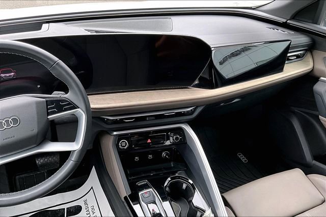 Used 2025 Audi Q5 Premium Plus w/ Premium Plus image 6