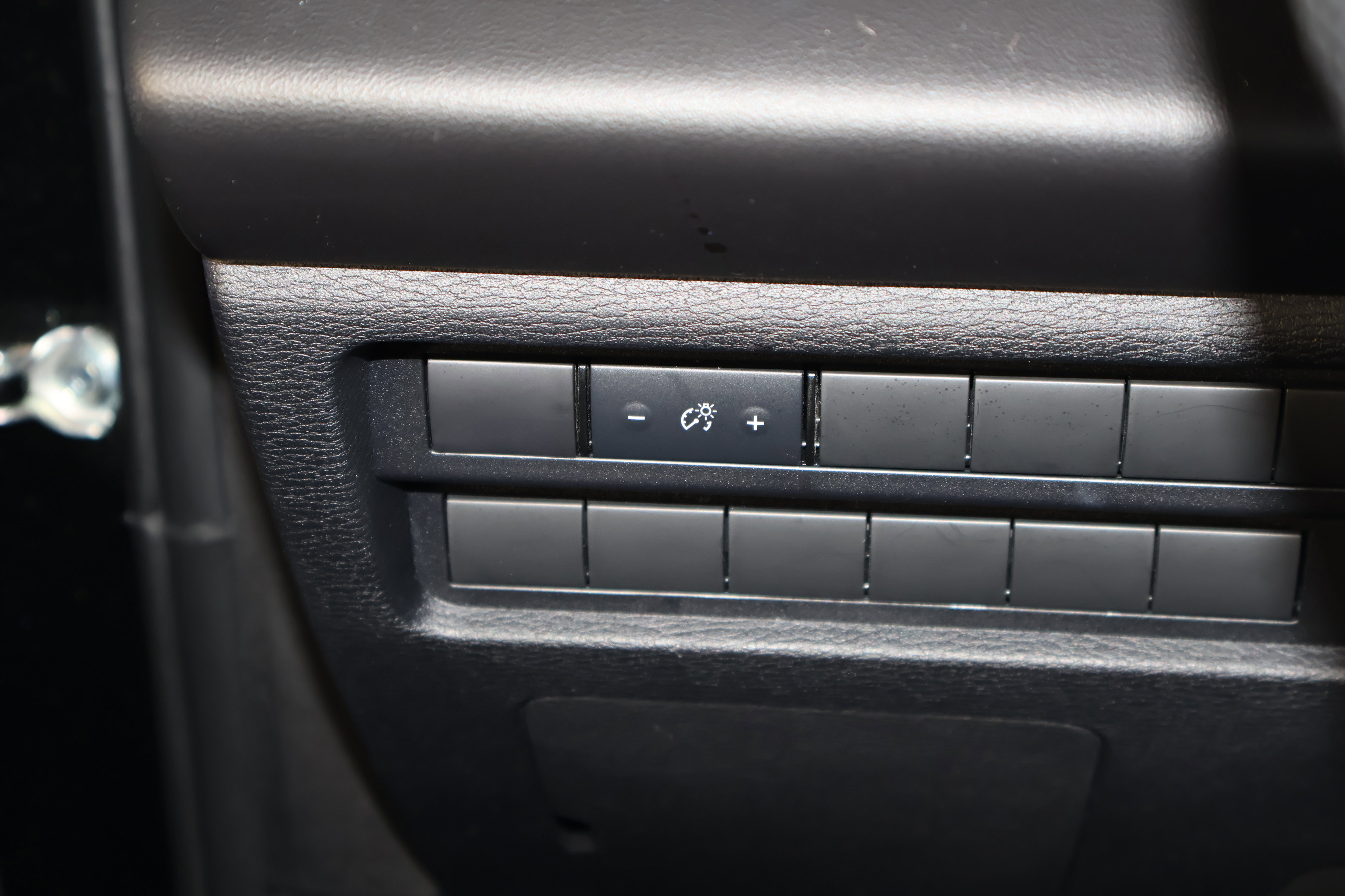 Used 2024 Mitsubishi Outlander ES image 33