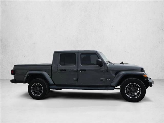 Used 2022 Jeep Gladiator Overland w/ Trailer Tow Package AWD/4WD image 4