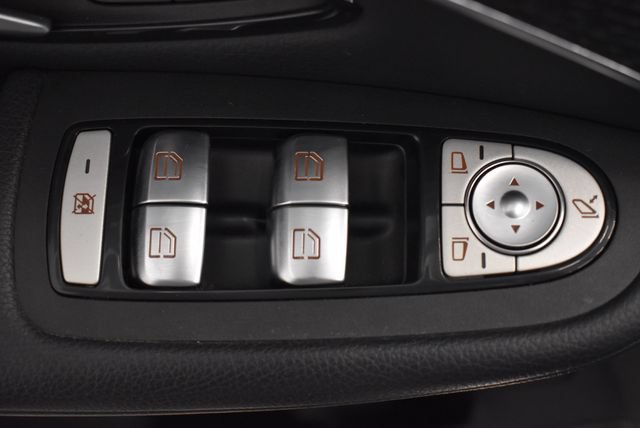 Used 2022 Mercedes-Benz GLC 300 4MATIC image 21