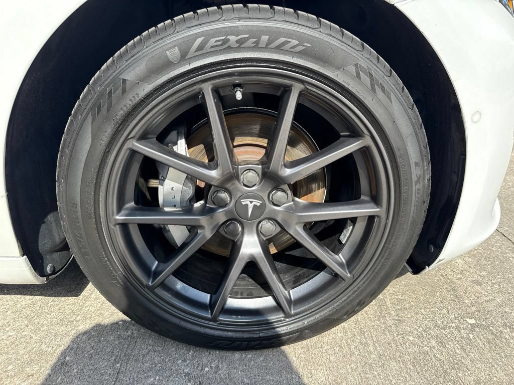 Used 2022 Tesla Model 3 Long Range AWD/4WD image 41