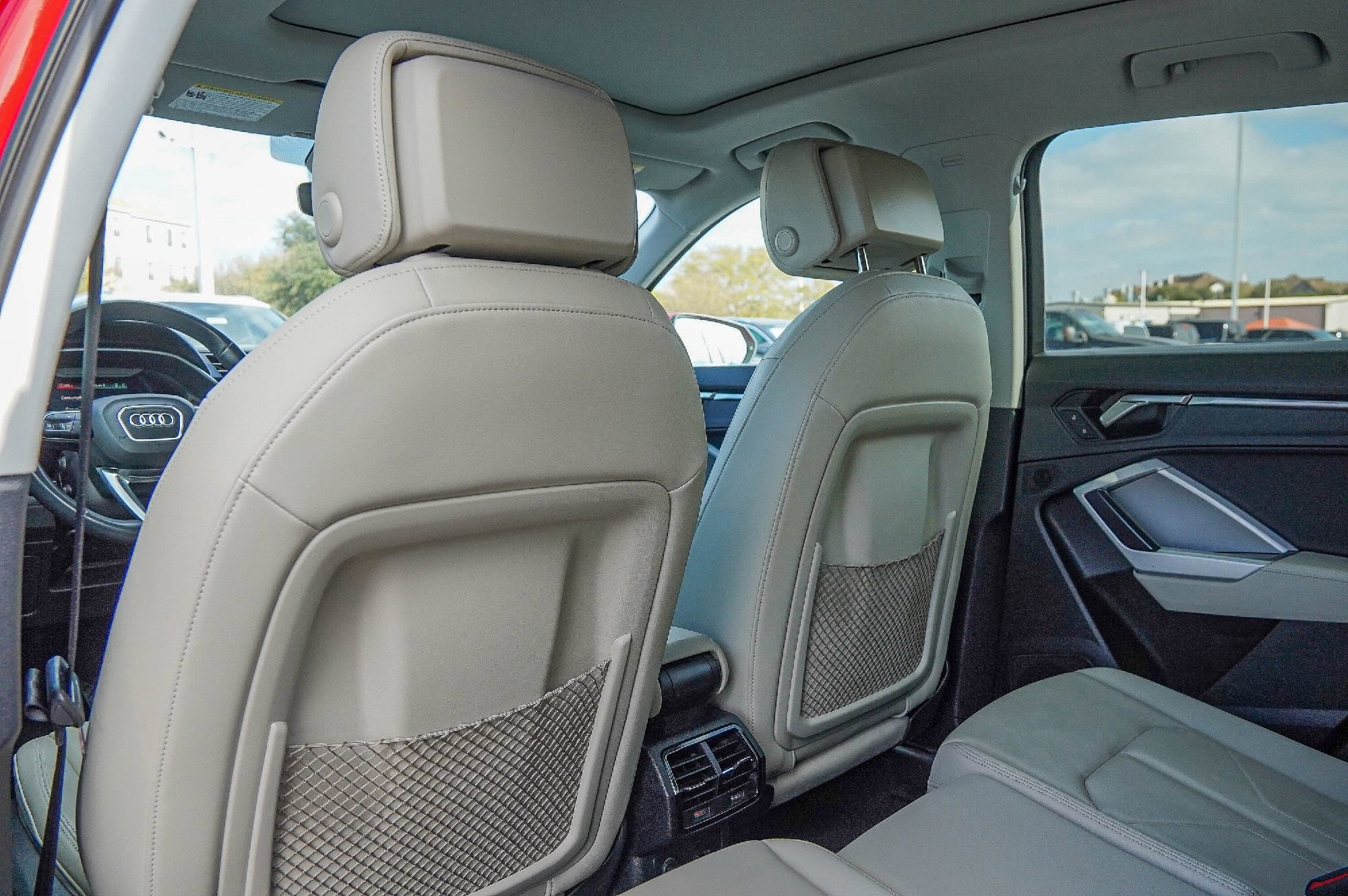 Certified 2023 Audi Q3 2.0T Premium Plus w/ Premium Plus Package image 28