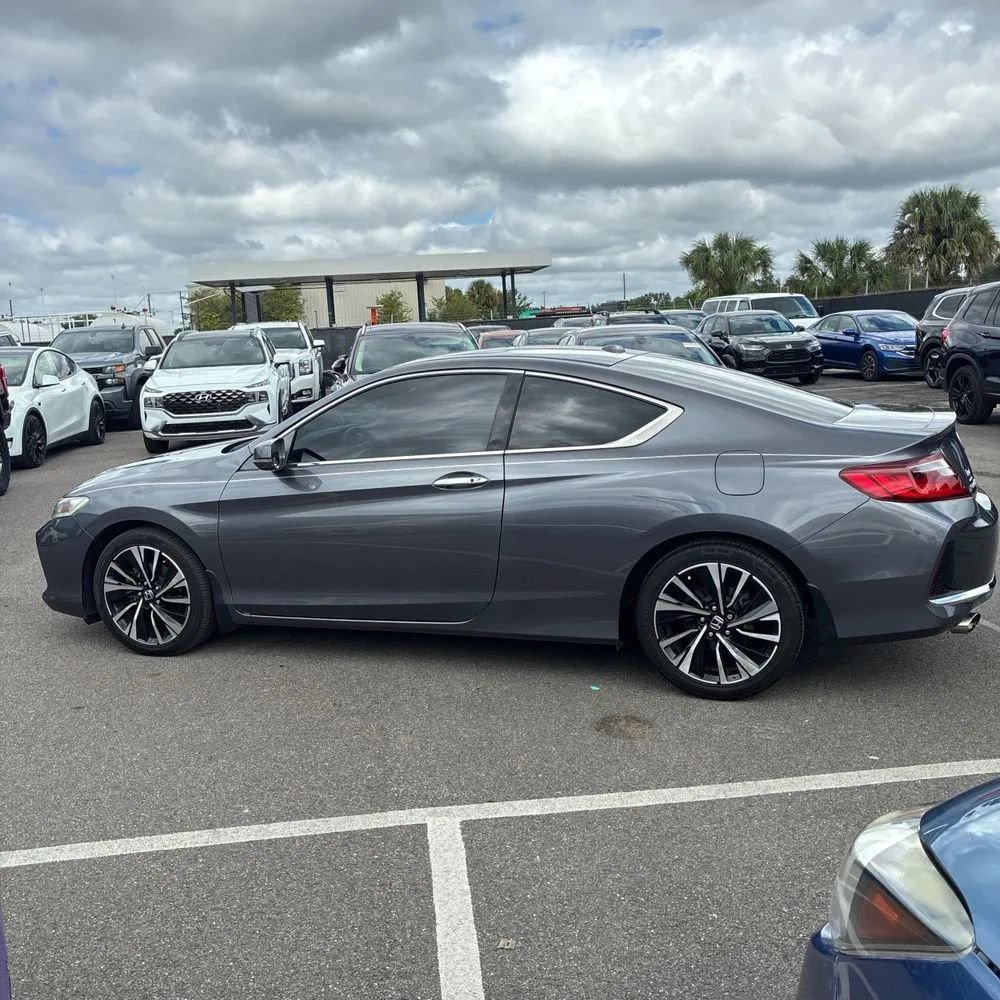 Used 2017 Honda Accord EX-L image 3