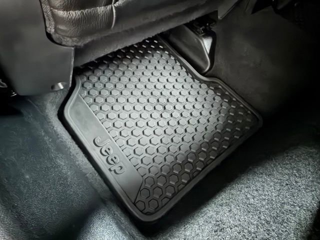 Used 2023 Jeep Compass Trailhawk image 19