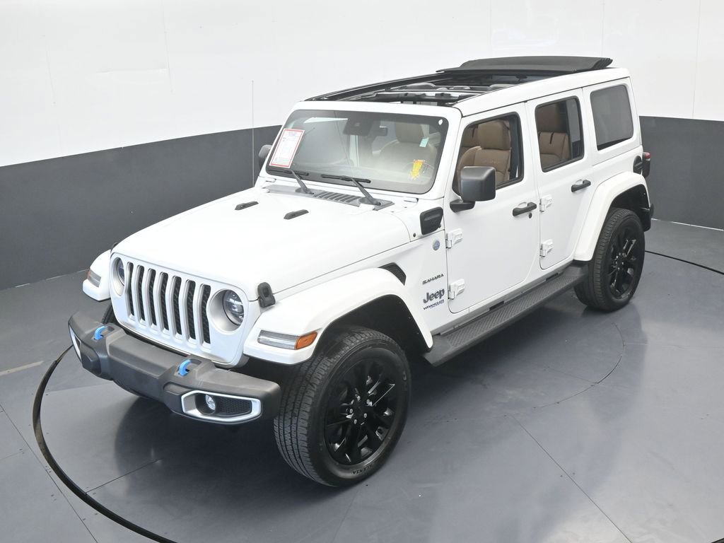 Used 2022 Jeep Wrangler Unlimited Sahara w/ Safety Group image 55