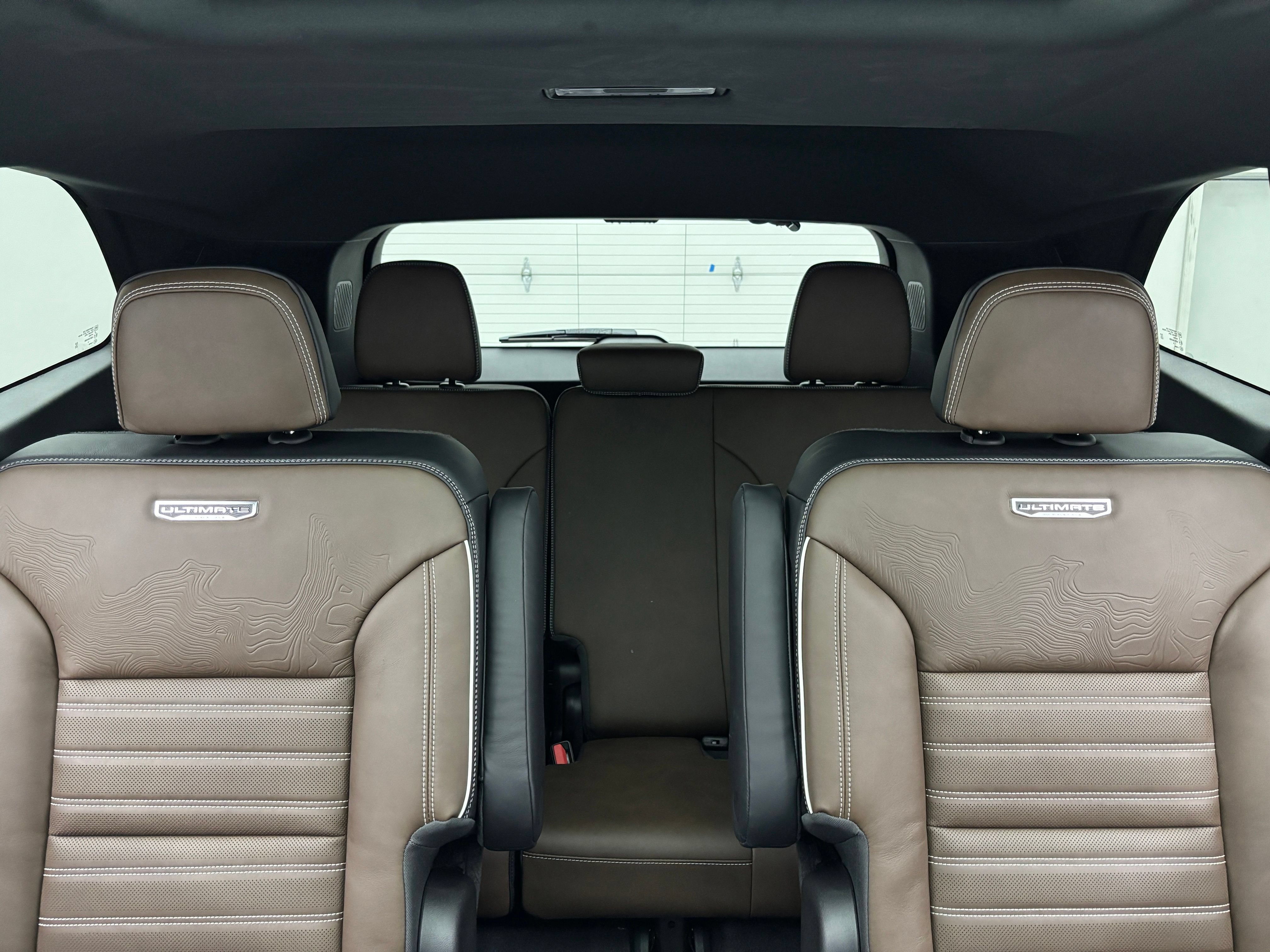 New 2027 GMC Acadia Denali Ultimate w/ LPO, Floor Liner Package AWD/4WD image 45