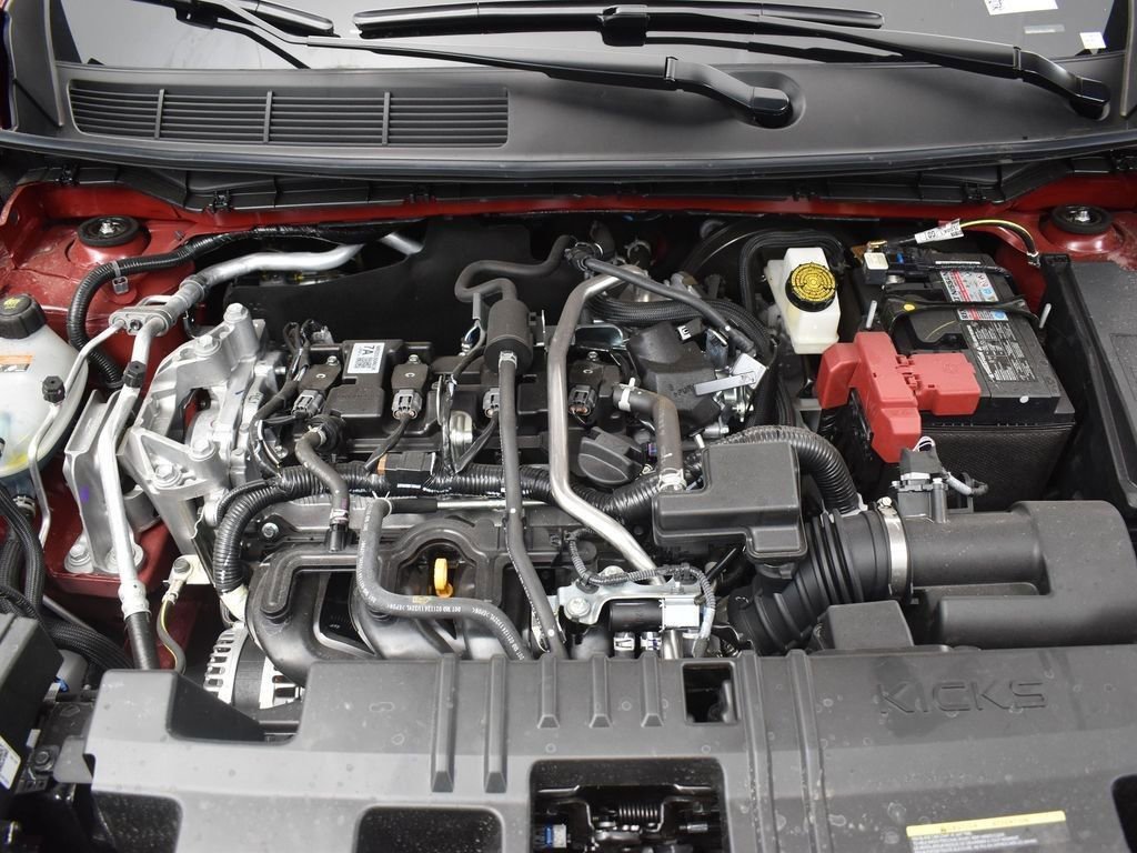 New 2025 Nissan Kicks SR FWD image 35