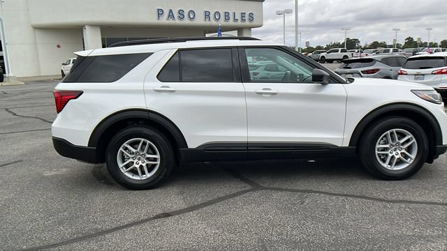 New 2026 Ford Explorer Active w/ Active Comfort Package RWD image 2
