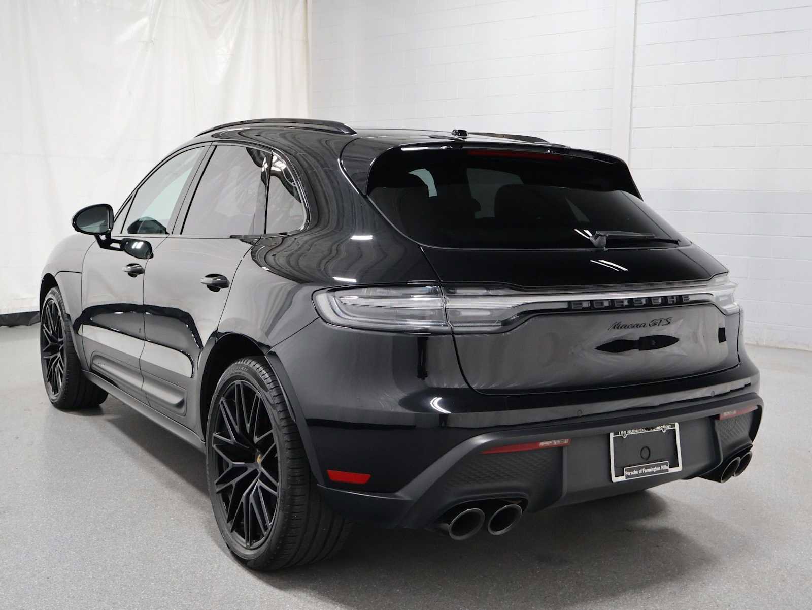 Certified 2023 Porsche Macan GTS AWD/4WD image 3