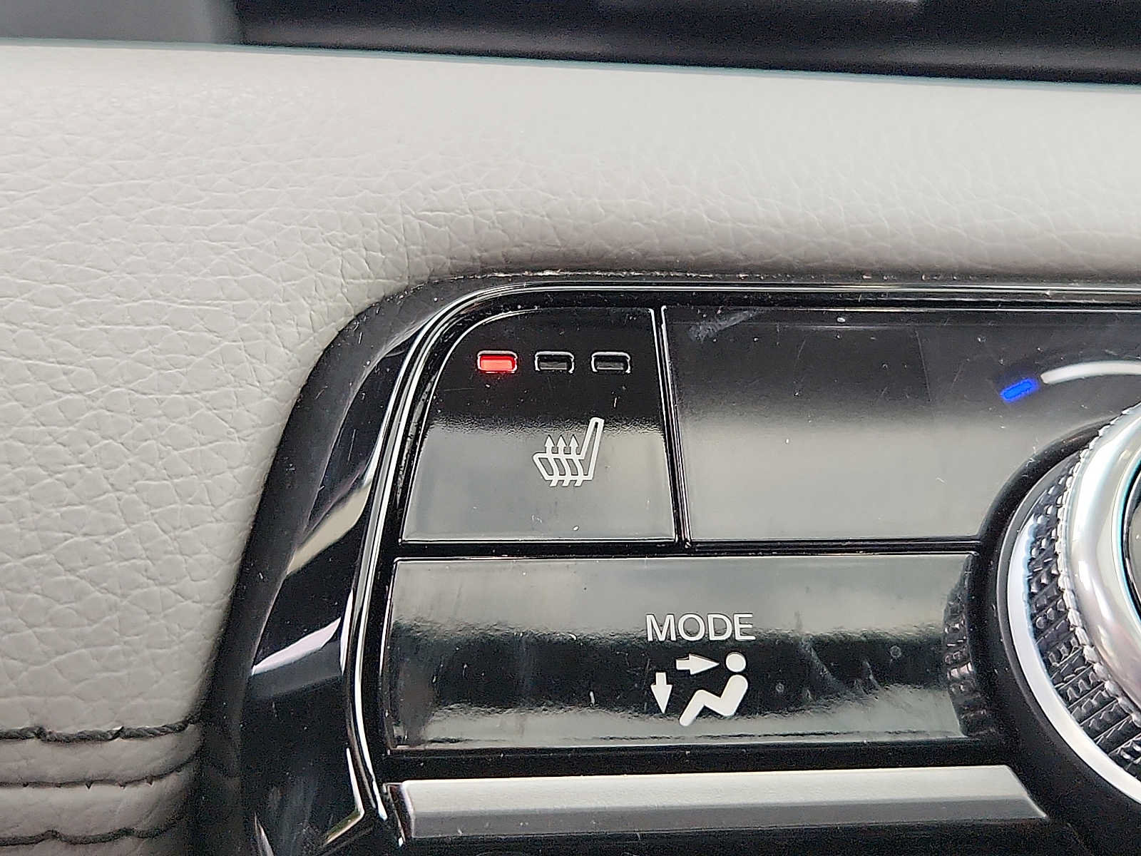 Certified 2023 Honda Pilot Touring image 24